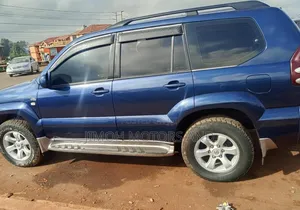 Toyota Land Cruiser 2004 Blue