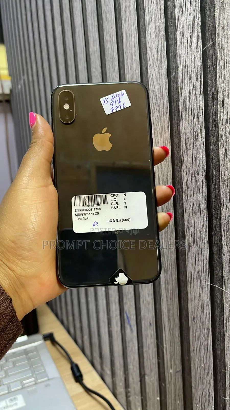 New Apple iPhone XS 64 GB Black