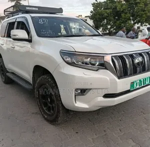 Toyota Land Cruiser Prado 2.7 2019 Pearl