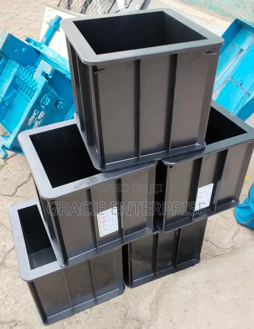 Standard Plastic Cube Moulds