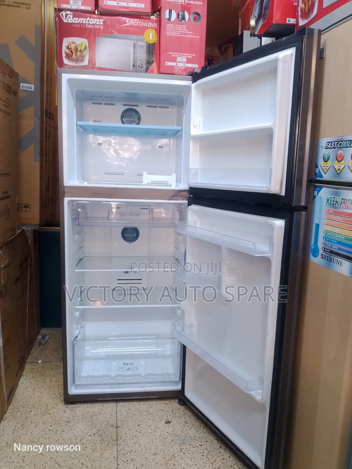 Clean Gray Samsung Fridge ( Working)