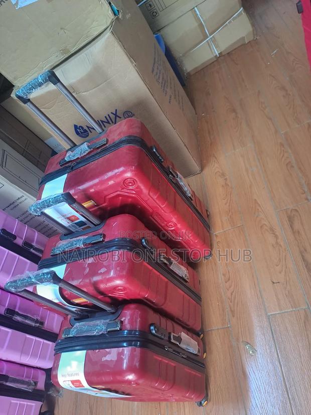 Quality Suitcases 3 in One Classic Set - thumbnail 3