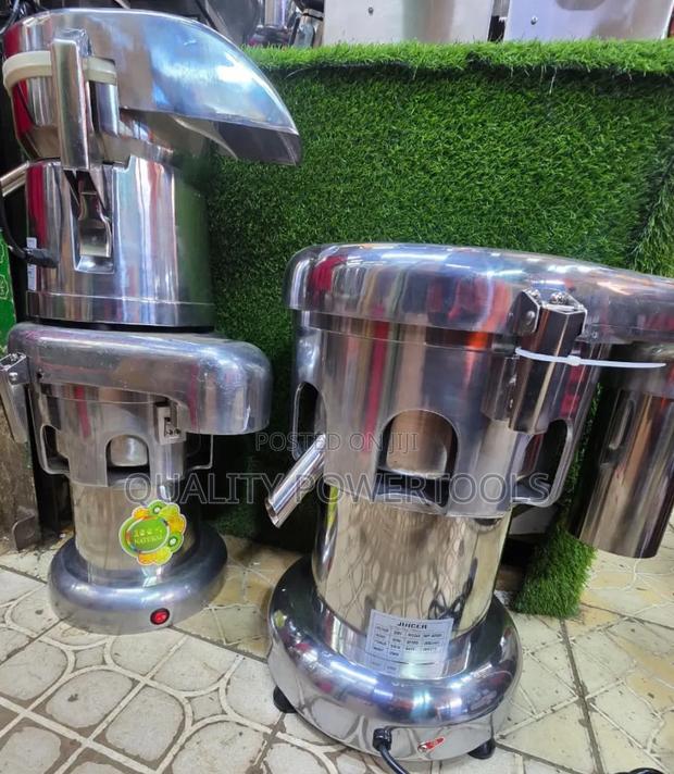 Trusted a 3000 G Commercial Juicer - main view