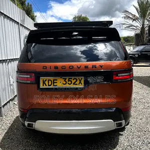 Land Rover Discovery HSE Luxury Diesel 4x4 2017 Orange