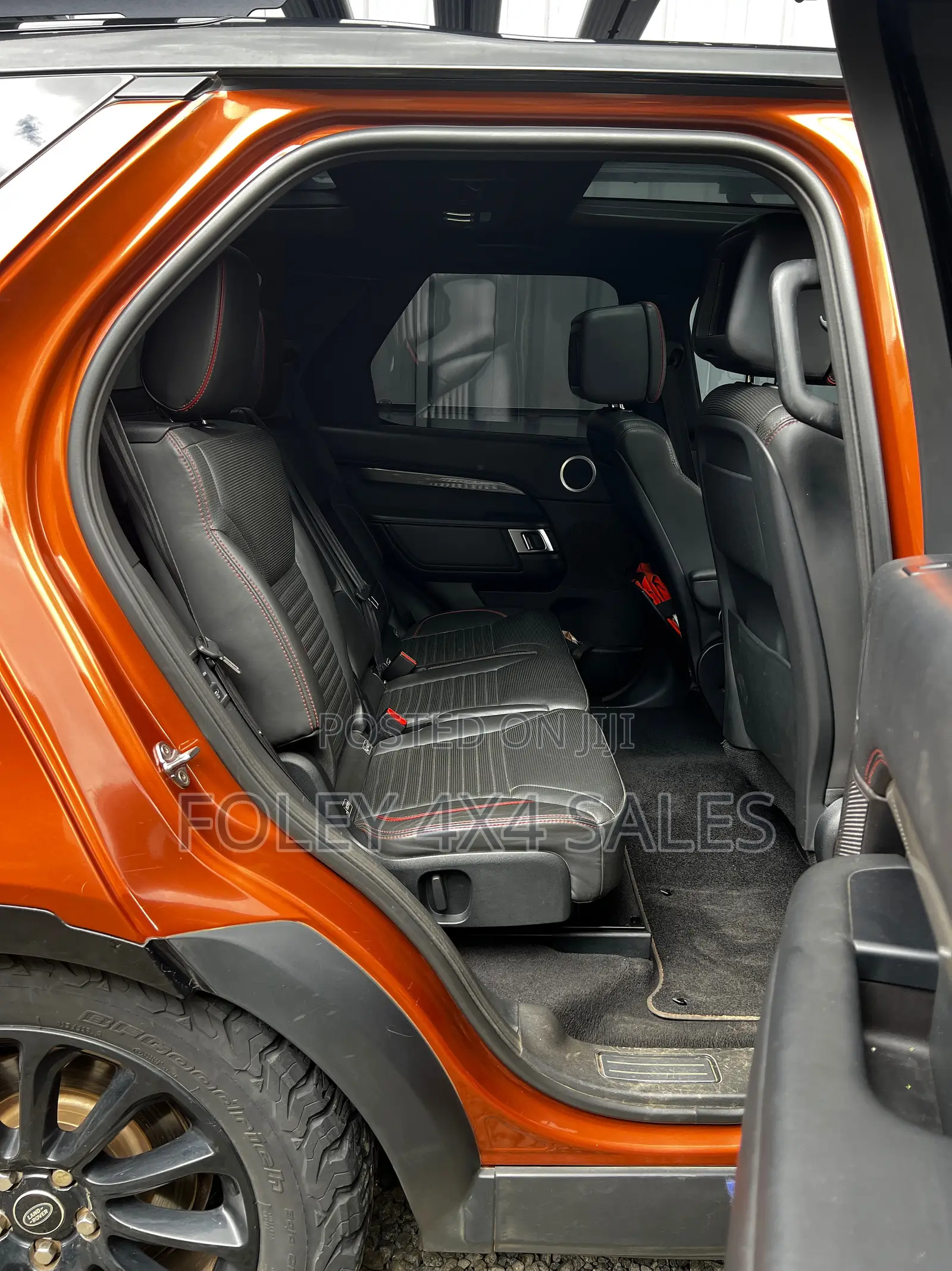 Land Rover Discovery HSE Luxury Diesel 4x4 2017 Orange