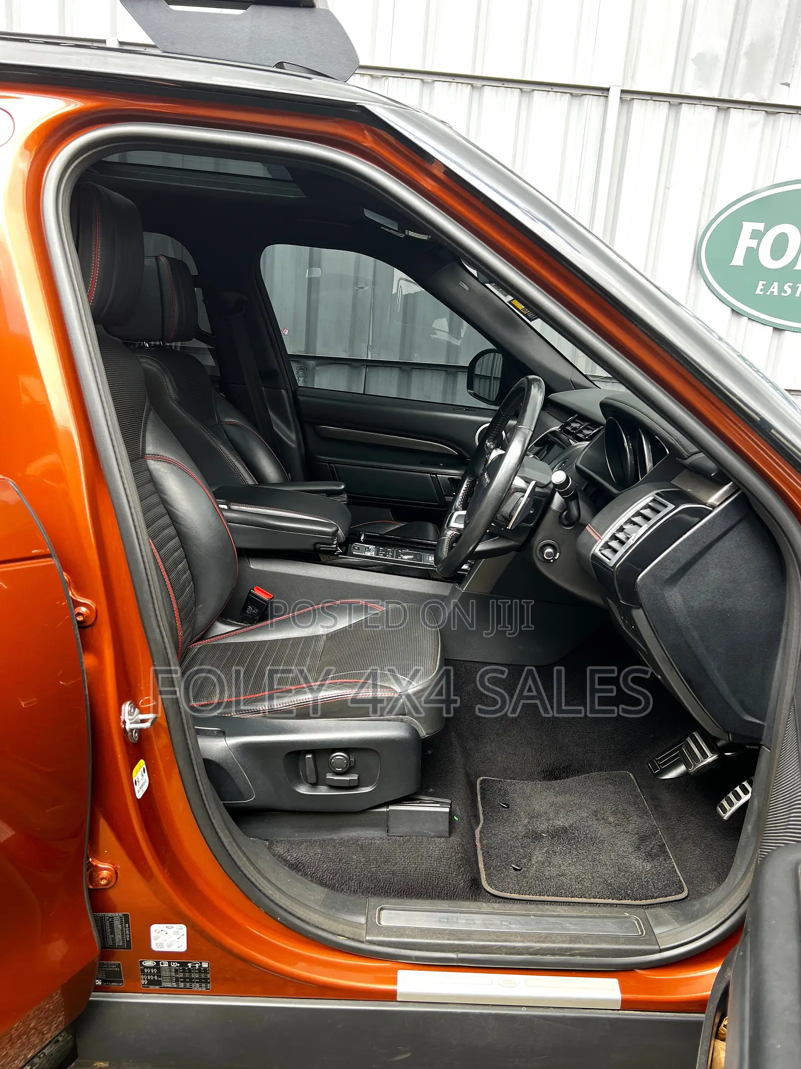 Land Rover Discovery HSE Luxury Diesel 4x4 2017 Orange