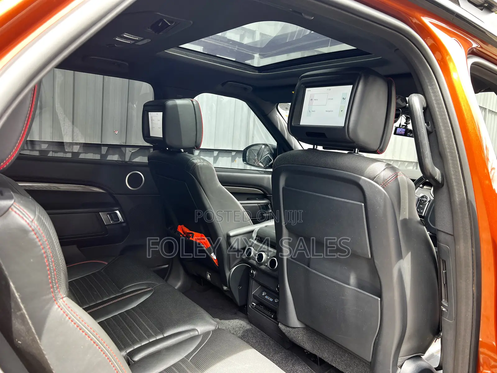 Land Rover Discovery HSE Luxury Diesel 4x4 2017 Orange