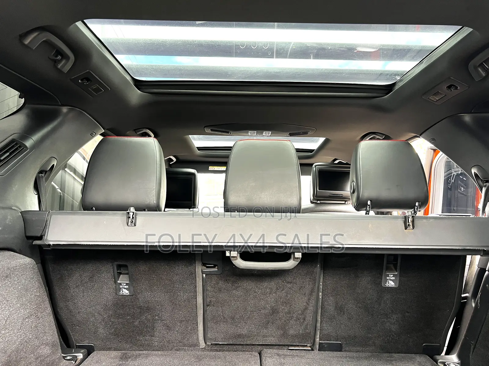 Land Rover Discovery HSE Luxury Diesel 4x4 2017 Orange
