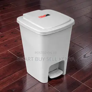 Hands-Free High Quality 30l Hard Plastic Step Pedal Waste Garbage Bin