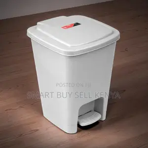 Hands-Free Odor Seal 30l Hard Plastic Step Pedal Waste Garbage Bin