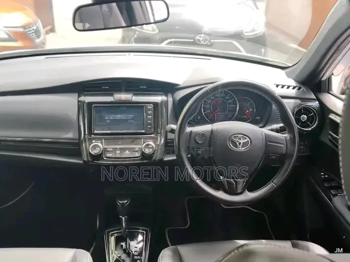 Toyota Corolla Fielder 2018 White