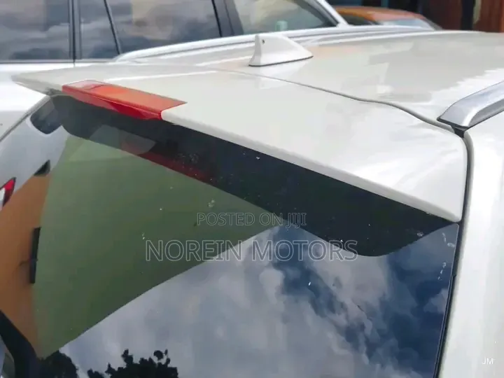 Toyota Corolla Fielder 2018 White