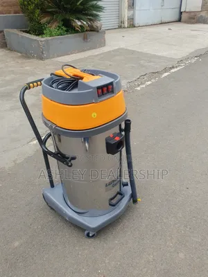 Vacuum Cleaner 100lts