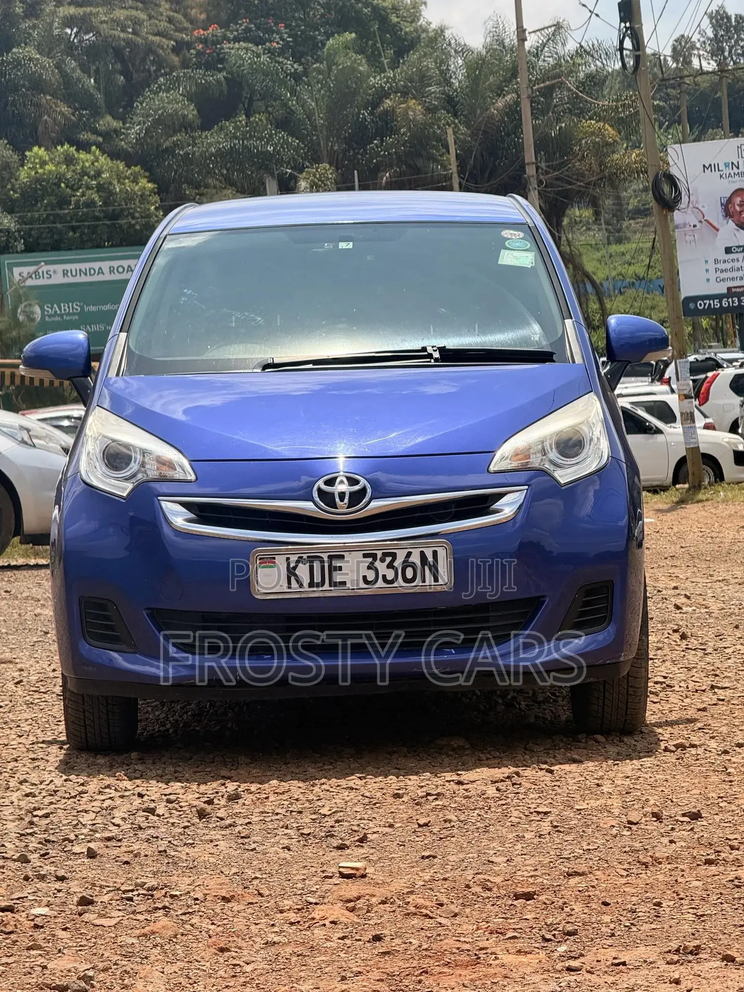Toyota Ractis 1.5 FWD 2015 Blue