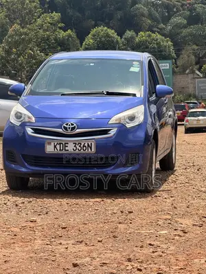 Toyota Ractis 1.5 FWD 2015 Blue