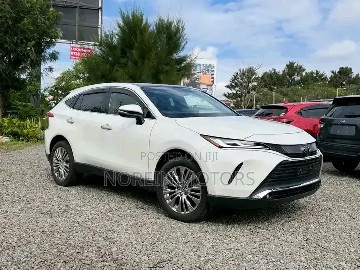 Toyota Harrier 2.0 2020 Off white