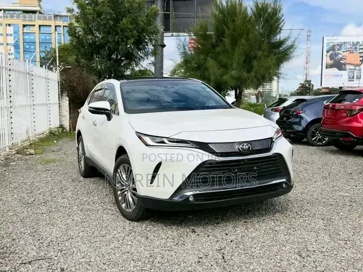 Toyota Harrier 2.0 2020 Off white