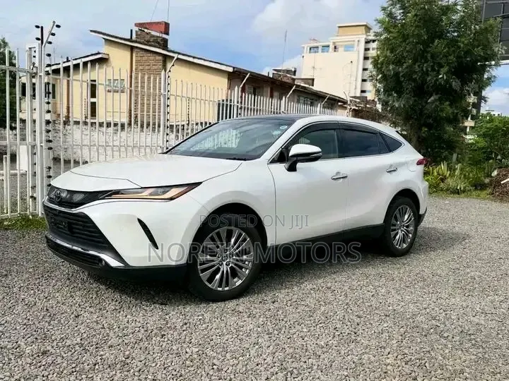 Toyota Harrier 2.0 2020 Off white