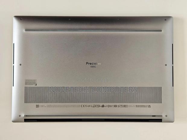 Laptop Dell Precision 5550 16GB Intel Core i7 SSD 512GB - thumbnail 3
