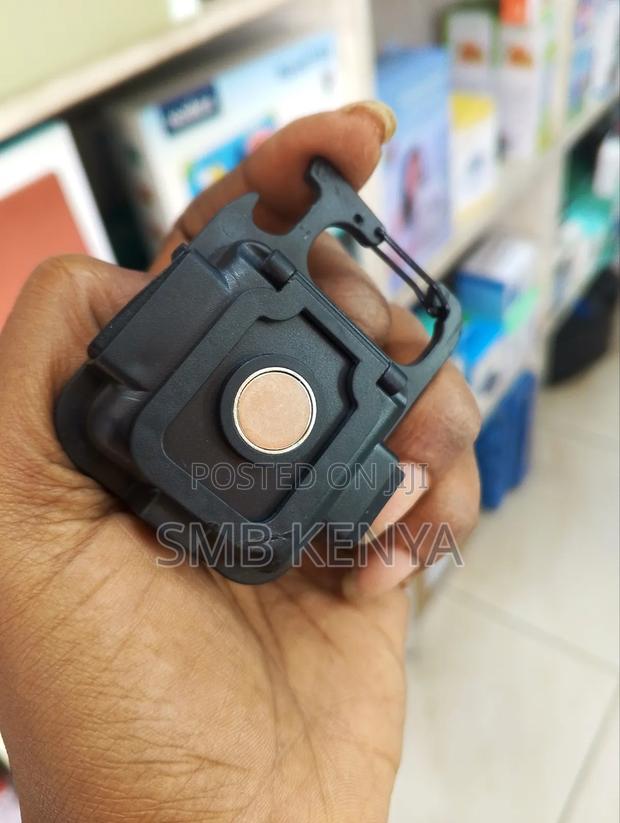 Reachargeable Keychain Light - thumbnail 2