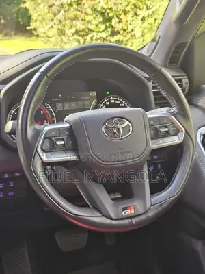 Toyota Land Cruiser 3.3 Diesel 4WD 2022 Black