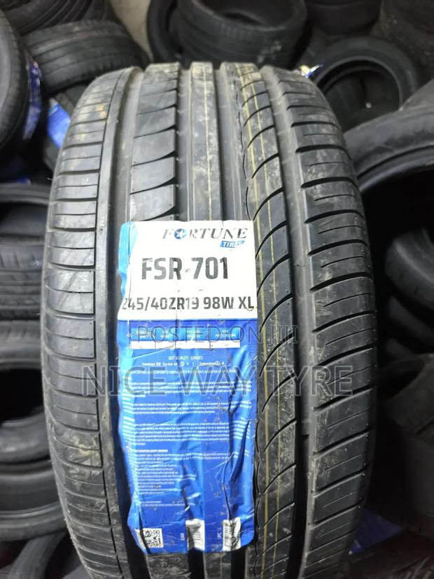 245/40r19 Fortune