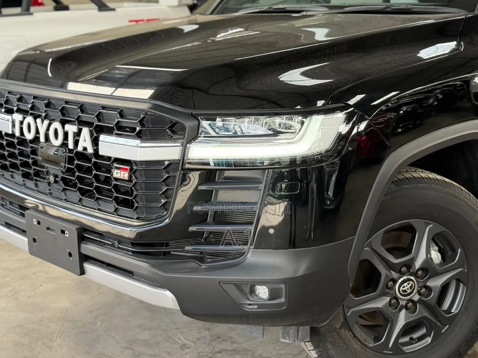 Toyota Land Cruiser 3.3 Diesel 4WD 2021 Black