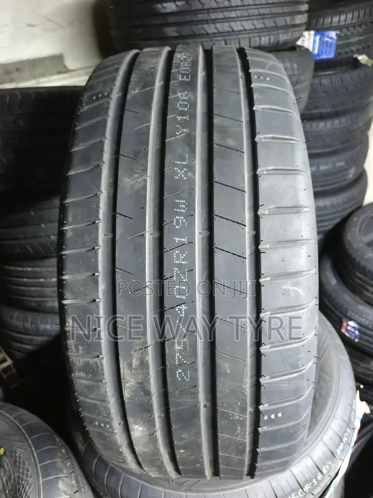 275/40r19 Dovroad
