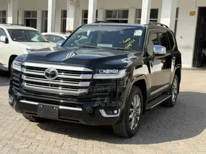 Toyota Land Cruiser 3.3 Diesel 4WD 2021 Matt Black