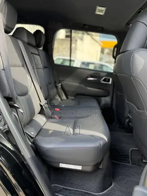 Toyota Land Cruiser 3.3 Diesel 4WD 2021 Matt Black