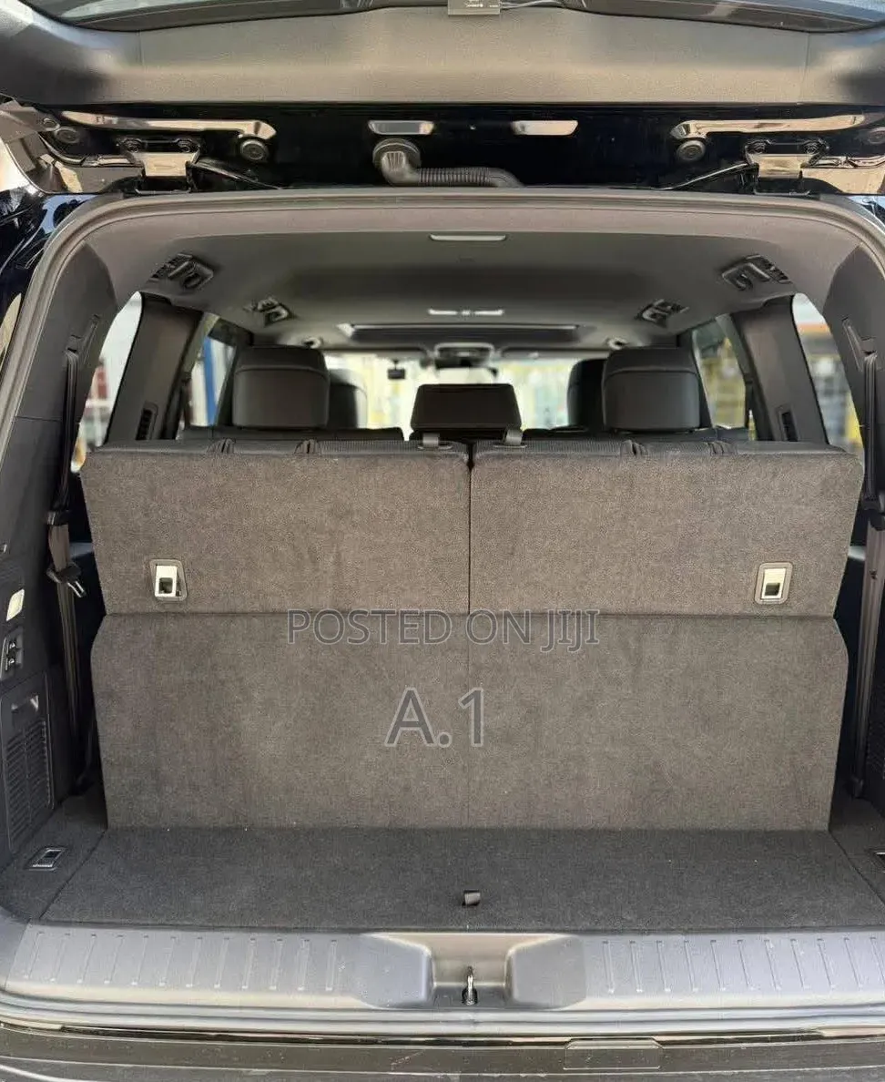 Toyota Land Cruiser 3.3 Diesel 4WD 2021 Matt Black