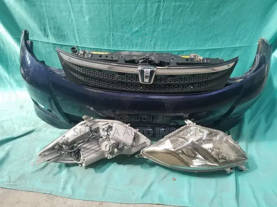 Toyota Isis Anm10 Nosecut 2004–2009 Original Ex-Japan