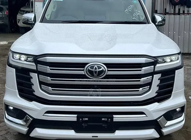 Toyota Land Cruiser 3.3 Diesel 4WD 2022 White