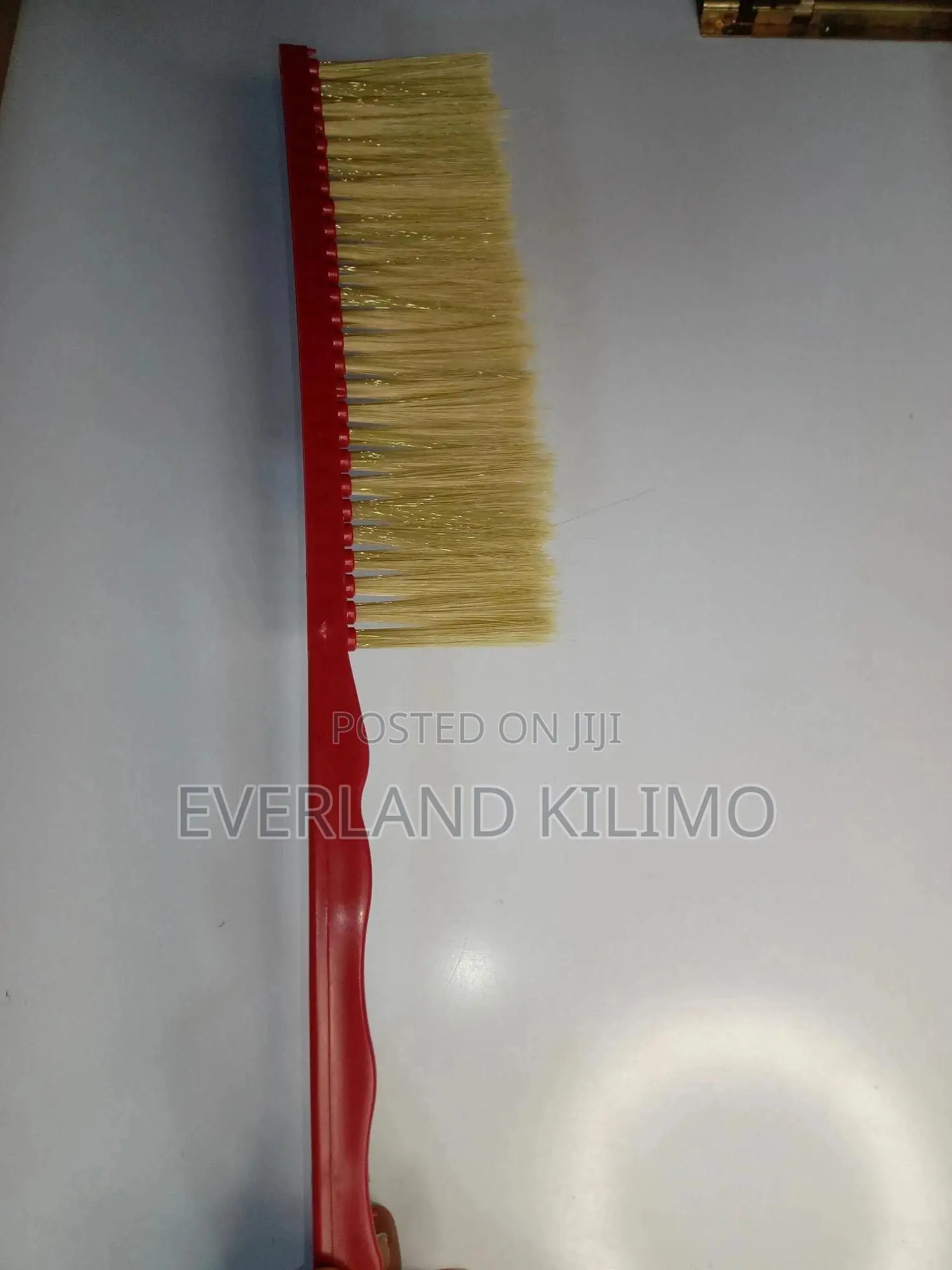 Bee Hive Brush