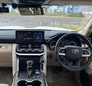 Toyota Land Cruiser 3.3 Diesel 4WD 2022 Pearl