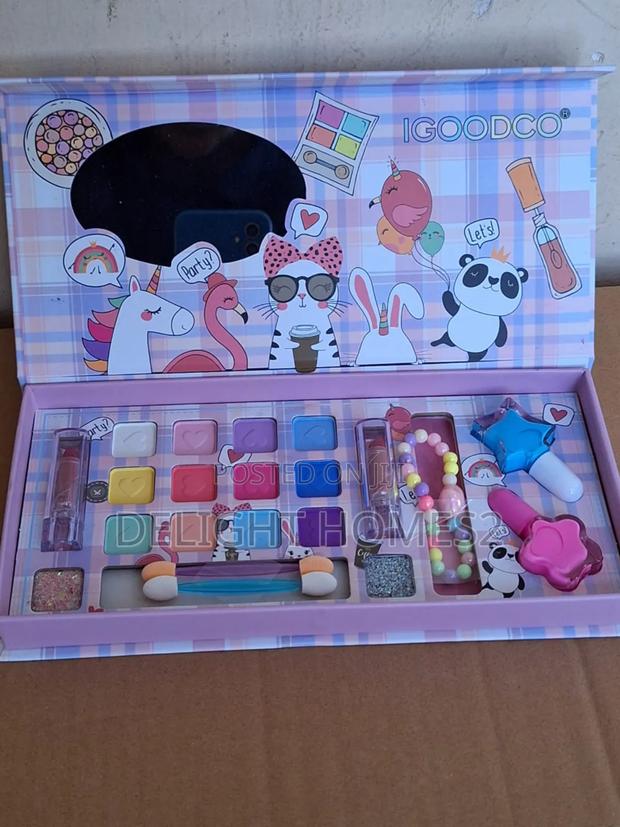 Kids Make Up Kit - main view