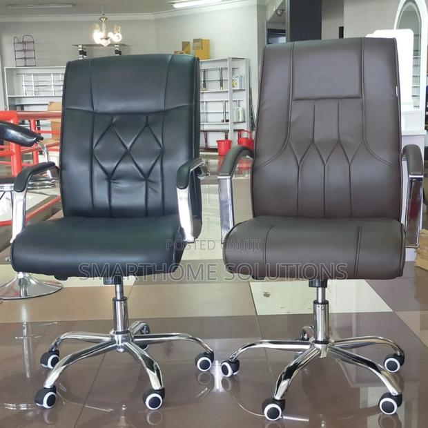 High Back Office Chair – Smooth Rolling Padded Seat