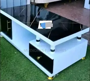 Black/White Coffee Table