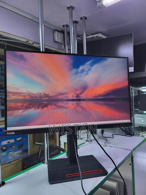 Lenovo Thinkvision 27inches Monitor