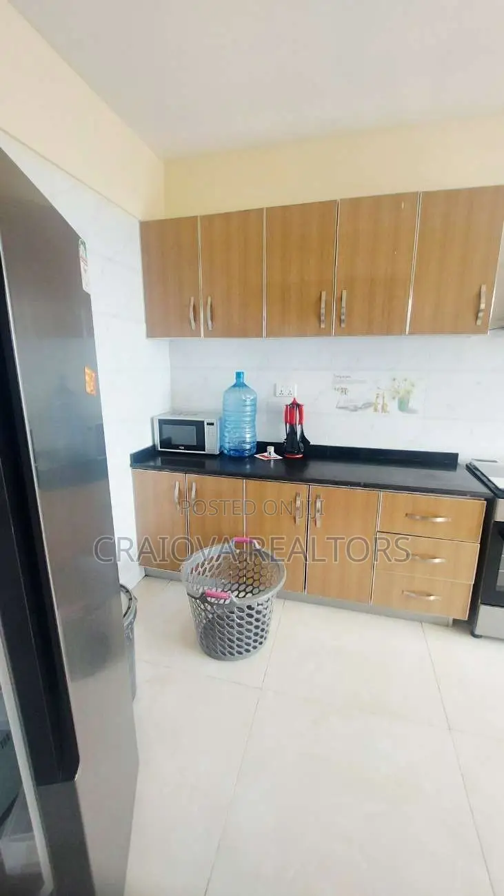 Furnished 3bdrm Penthouse in Valley Arcade for rent