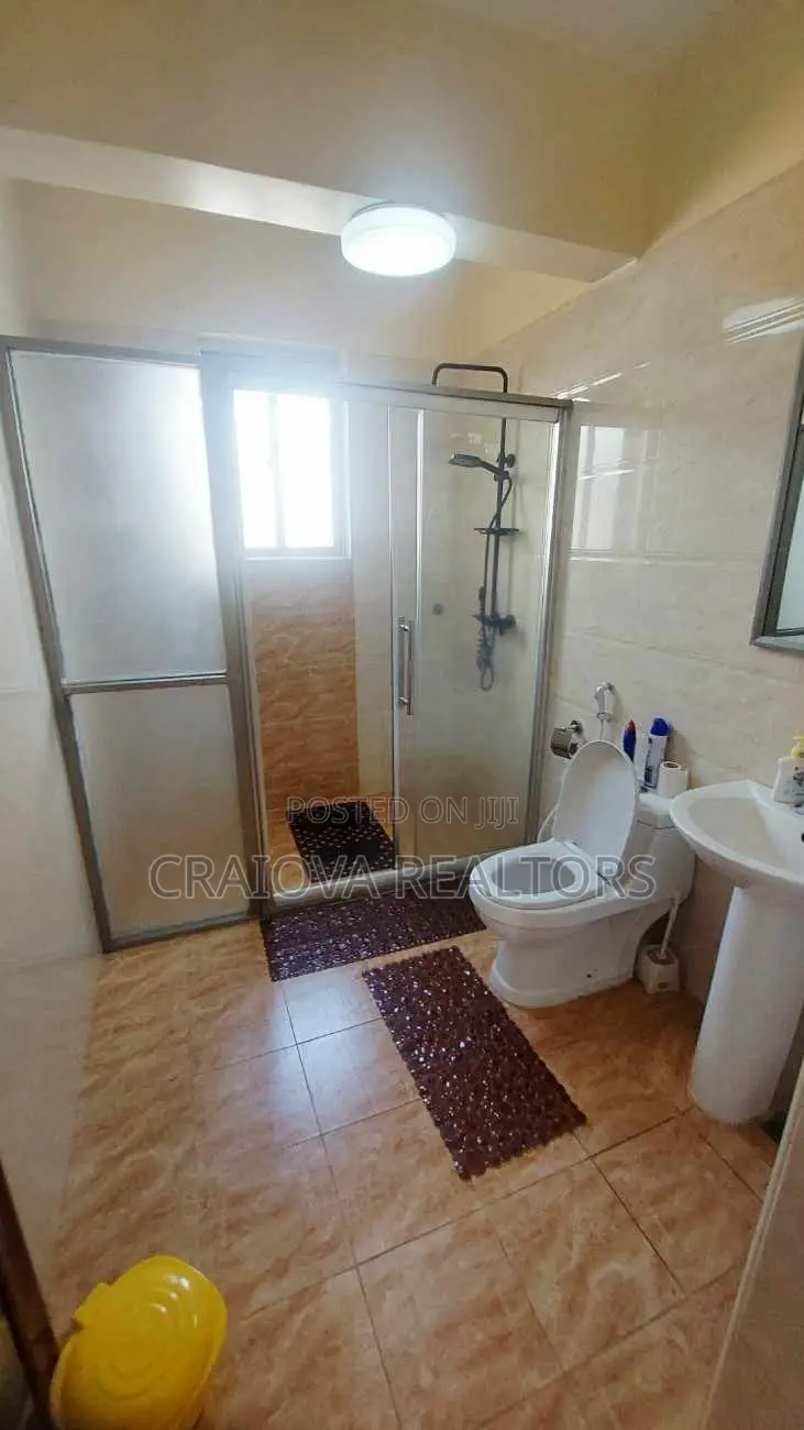 Furnished 3bdrm Penthouse in Valley Arcade for rent