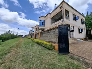 4bdrm Duplex in Banana for rent