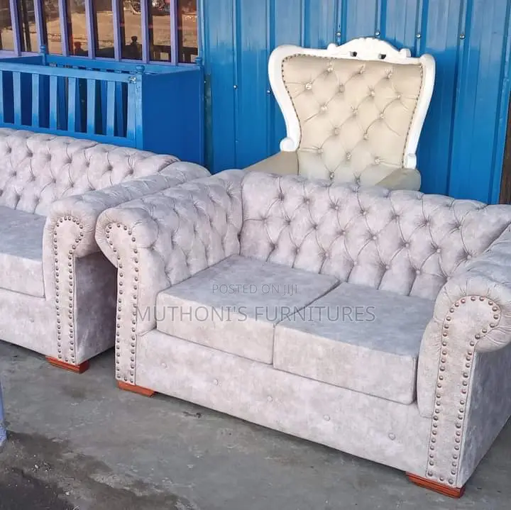 Brown Chester Seat