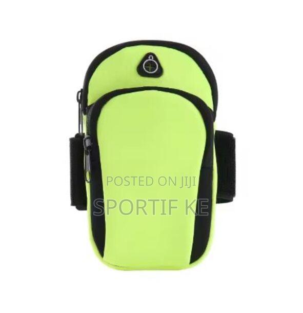Waterproof Sports Phone Armband – Running Cycling Arm Holder - thumbnail 4