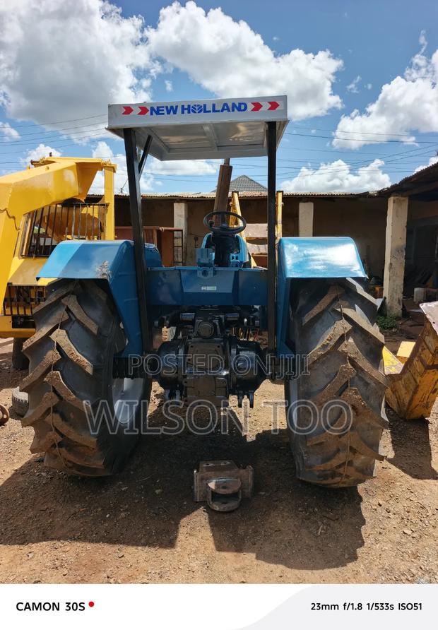 Tractor Newholland 6640 - thumbnail 3