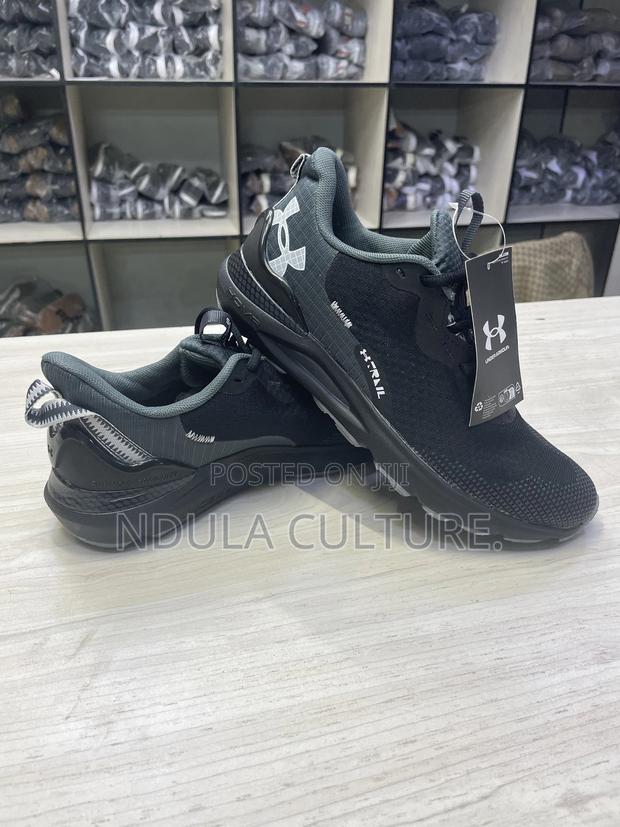 Under Armour Sonic Trail Runners - thumbnail 3