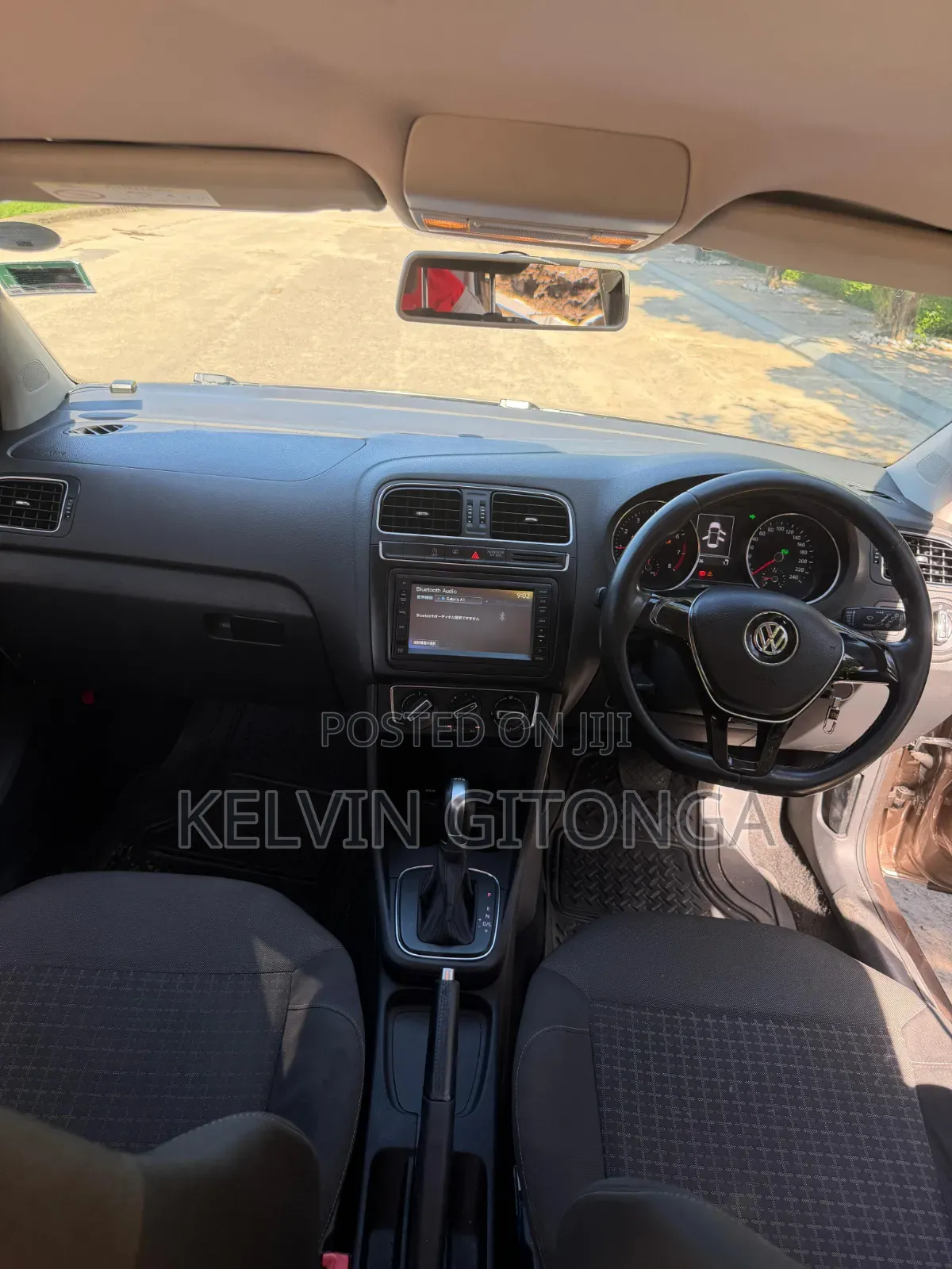 Volkswagen Polo 2015 Beige