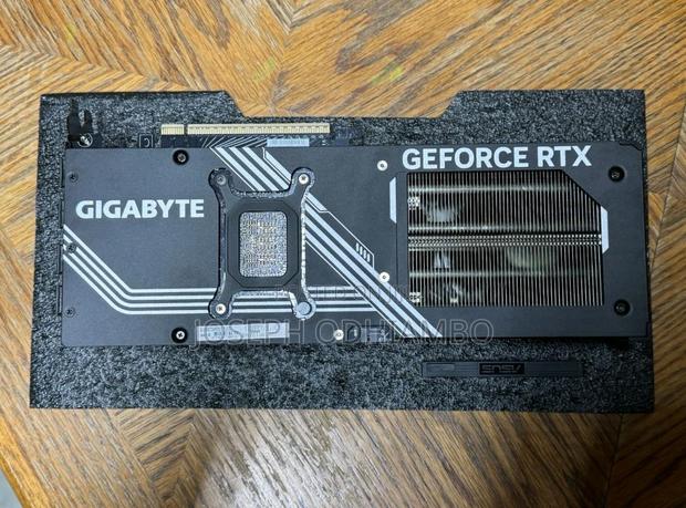 Gigabyte Geforce RTX 5070 Windforce Oc - thumbnail 2