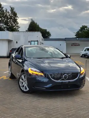 Volvo V40 2020 Blue