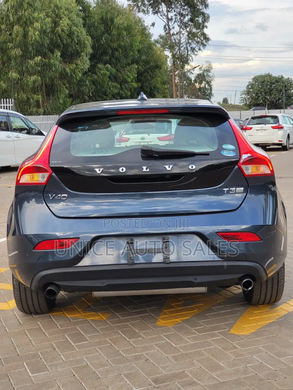 Volvo V40 2020 Blue
